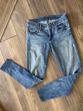 Mother Jeans The Lookef size 25 asking for trouble